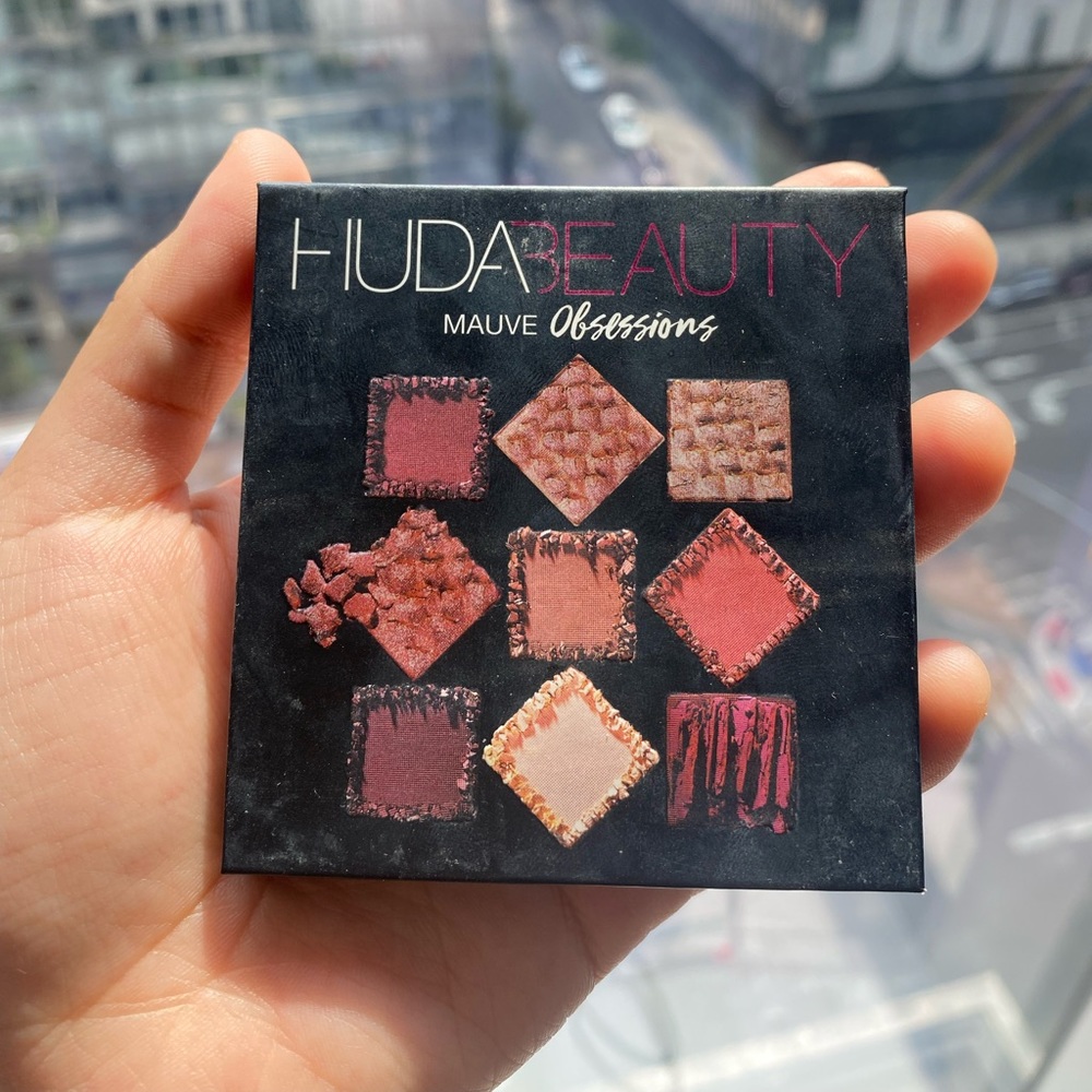 Huda Beauty Mauve Obsessions Palette